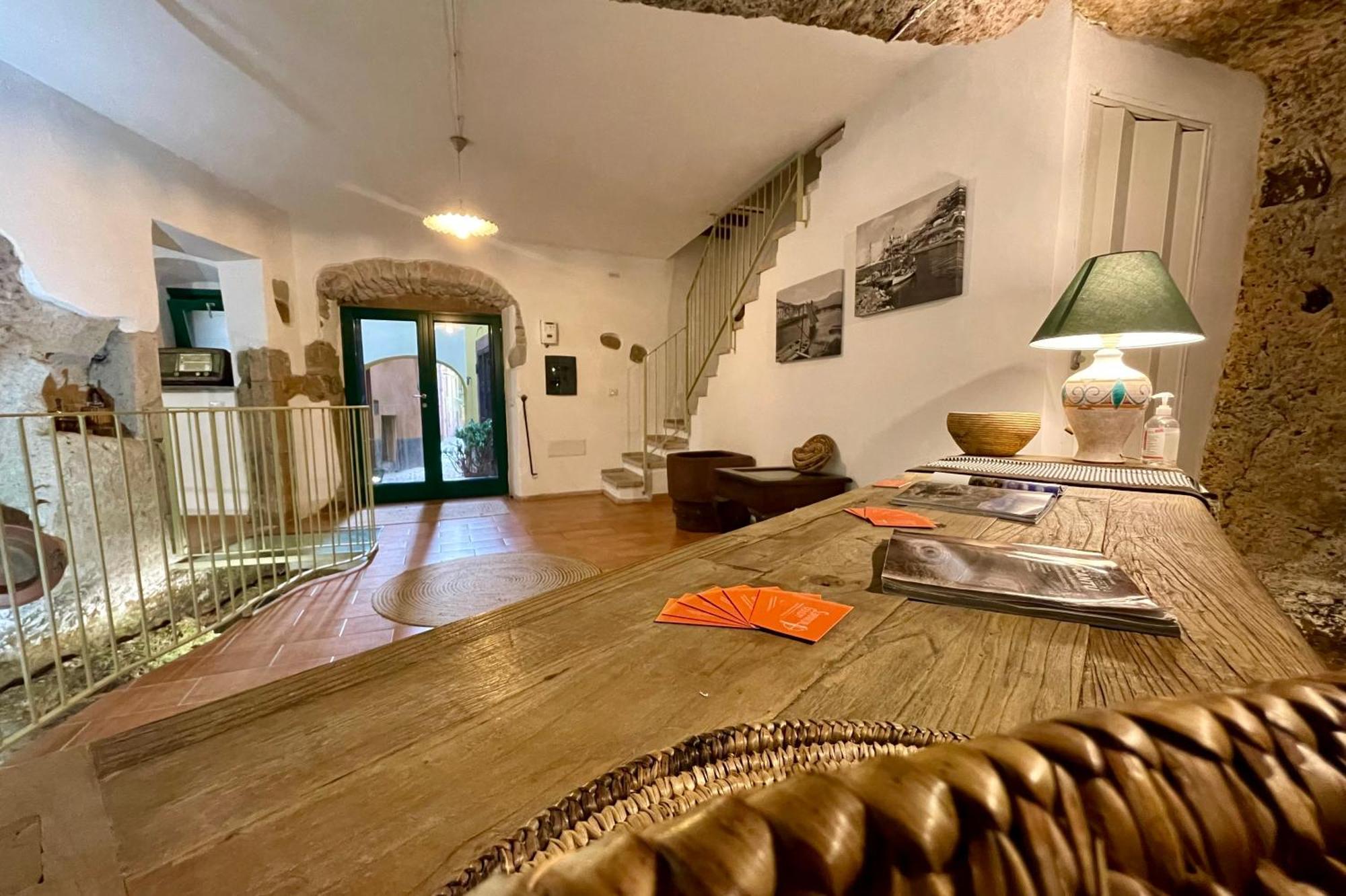 Sardinian Gallery Fonte Bosa Kültér fotó